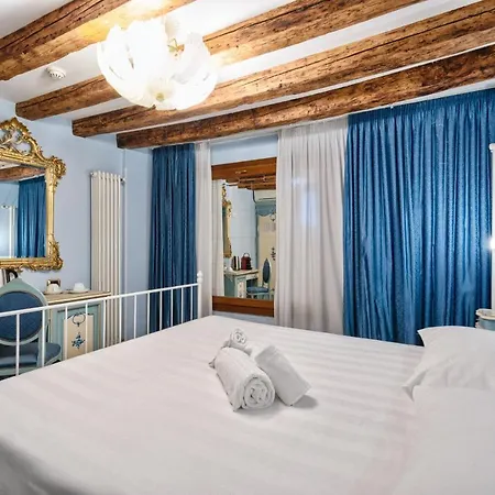Piccolo Vecellio Otel *