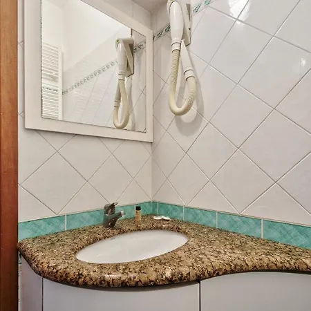 Piccolo Vecellio Otel *